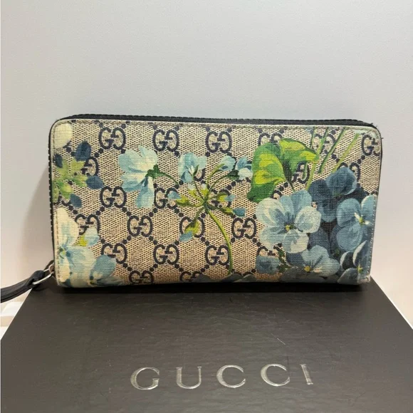 Gucci Floral Blue and Green Wallet - Picture 2 of 14